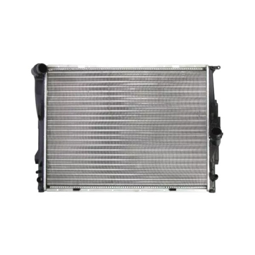 Радіатор охолодження BMW 3 (E90/E91) 06-08 Радіатор охолодження BMW 3 (E90/E91) 06-08